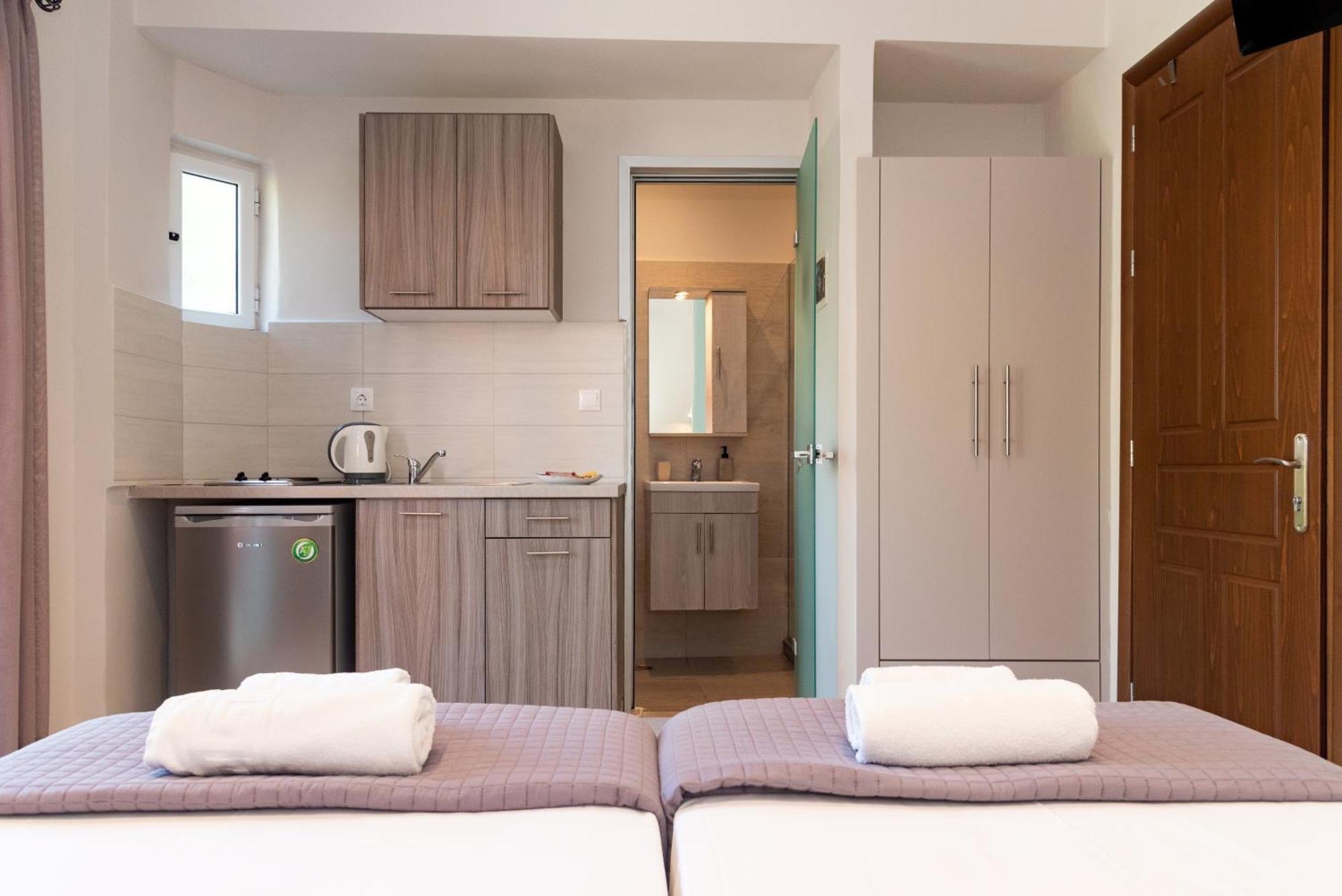 Maria Olga Apartments Бенитсес Экстерьер фото